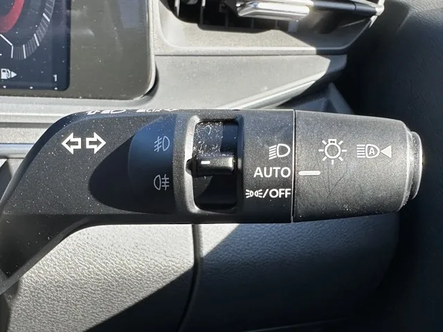 オーラ(ニッサン)ニスモ チューンドeパワー 4WD中古車 25