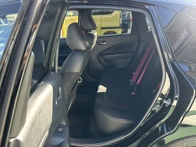 オーラ(ニッサン)ニスモ チューンドeパワー 4WD中古車 5