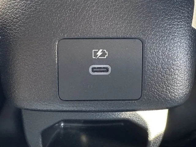 オーラ(ニッサン)ニスモ チューンドeパワー 4WD中古車 8