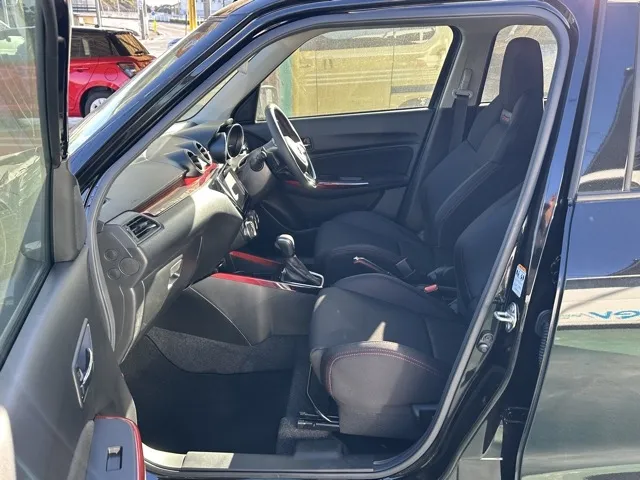 スイフト(スズキ)ベースグレード　セーフティサポート　AT中古車 3