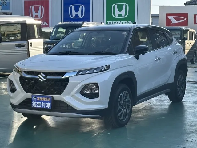 フロンクス(スズキ)ベースグレード登録済未使用車 1