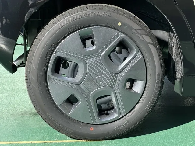 デリカミニ(三菱)G届出済未使用車 11