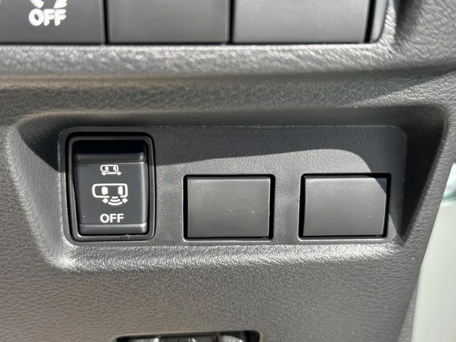 デリカミニ(三菱)G届出済未使用車 14