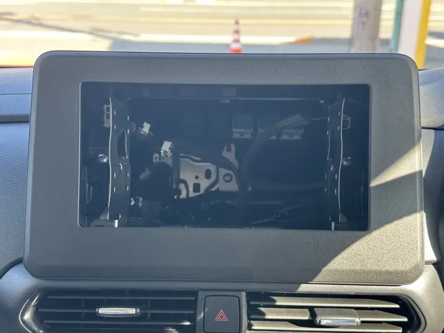 デリカミニ(三菱)G届出済未使用車 18