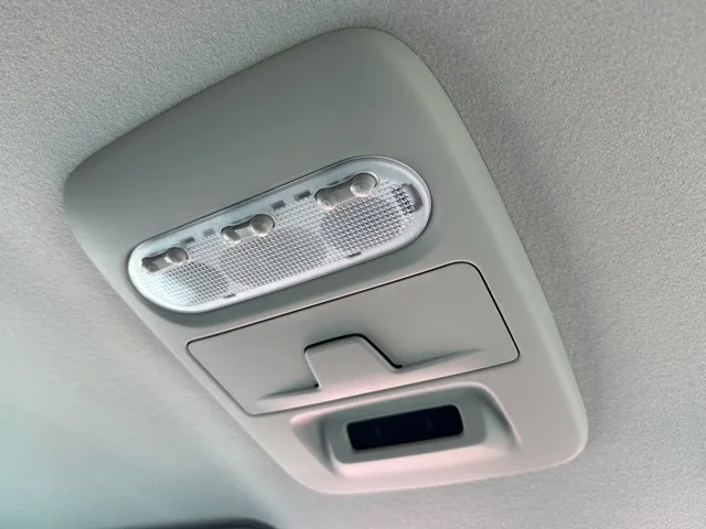 デリカミニ(三菱)G届出済未使用車 22