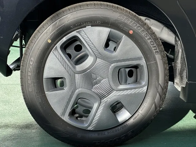 デリカミニ(三菱)G届出済未使用車 11