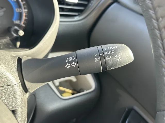 デリカミニ(三菱)G届出済未使用車 15