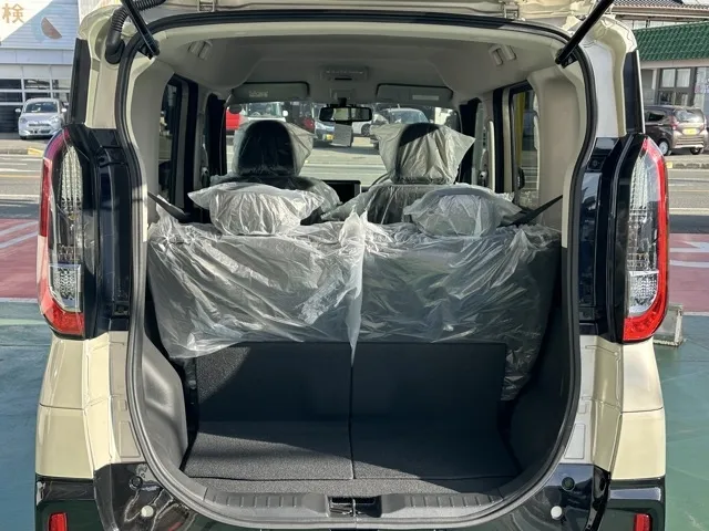 デリカミニ(三菱)G届出済未使用車 8