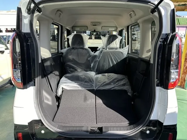 デリカミニ(三菱)G届出済未使用車 10