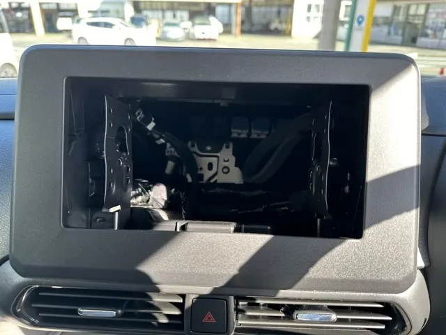 デリカミニ(三菱)G届出済未使用車 20