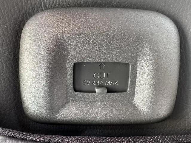 デリカミニ(三菱)G届出済未使用車 7