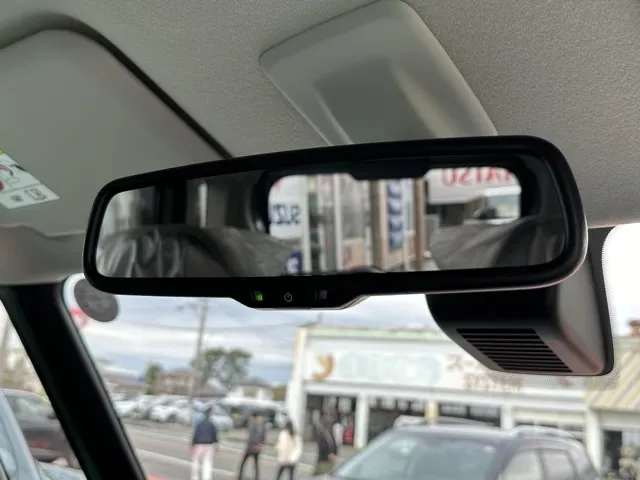 デリカミニ(三菱)G届出済未使用車 27