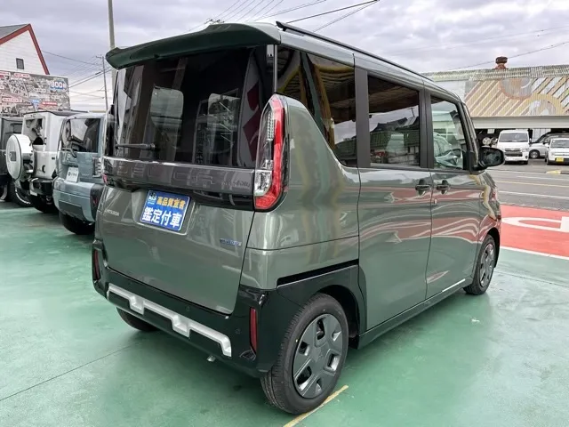 デリカミニ(三菱)G届出済未使用車 8