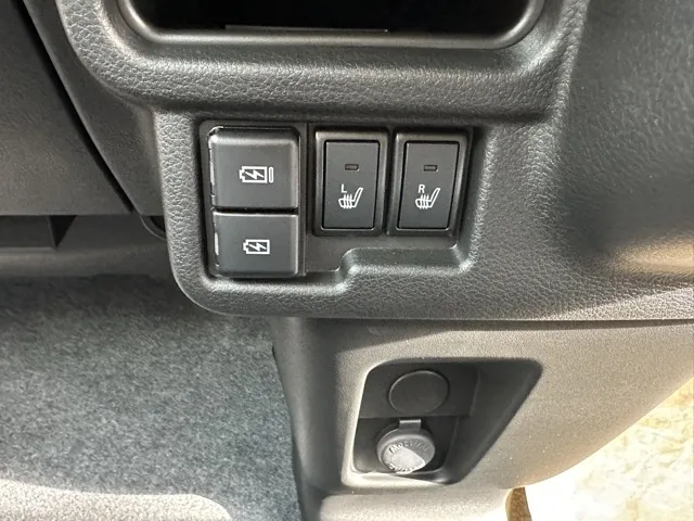 ワゴンＲスマイル(スズキ)ハイブリッドX 全方位ナビ届出済未使用車 17