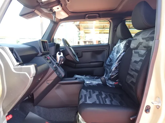 タフト(ダイハツ)X届出済未使用車 3