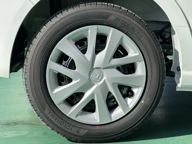 N-BOX(ホンダ)N-BOX コンフォートＰ届出済未使用車 13