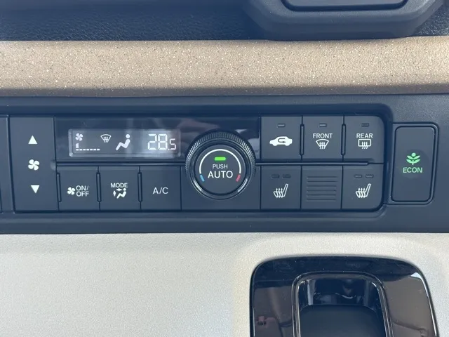 N-BOX(ホンダ)N-BOX コンフォートＰ届出済未使用車 22