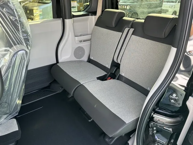 N-BOX(ホンダ)N-BOX コンフォートＰ届出済未使用車 4