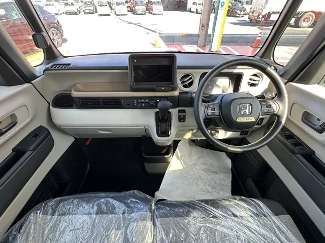 N-BOX(ホンダ)N-BOX コンフォートＰ届出済未使用車 5