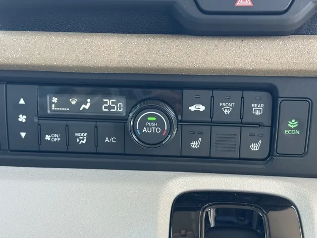 N-BOX(ホンダ)N-BOX コンフォートＰ届出済未使用車 21