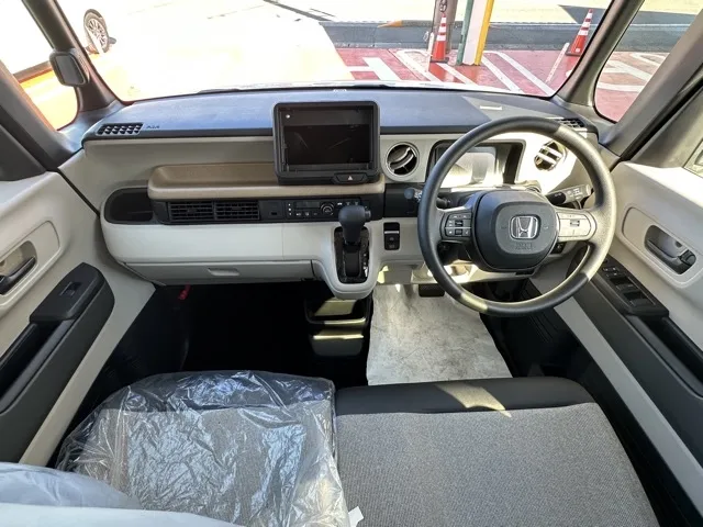 N-BOX(ホンダ)N-BOX コンフォートＰ届出済未使用車 5