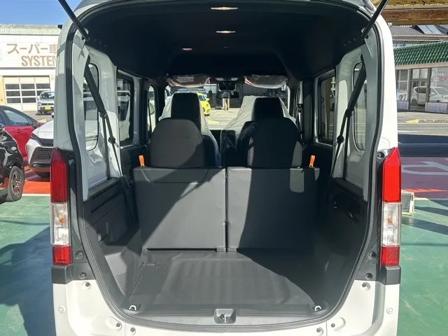 N-VAN(ホンダ)FUNターボ届出済未使用車 9