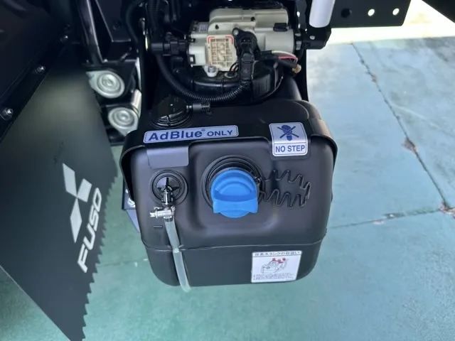 キャンター(三菱)Wキャブ　２ｔ　ATレンタ登録済未使用車 8