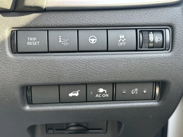 エクストレイル(ニッサン)G e-4ORCE サンルーフ ルーフレール ナッパレザー BOSE登録済未使用車 12