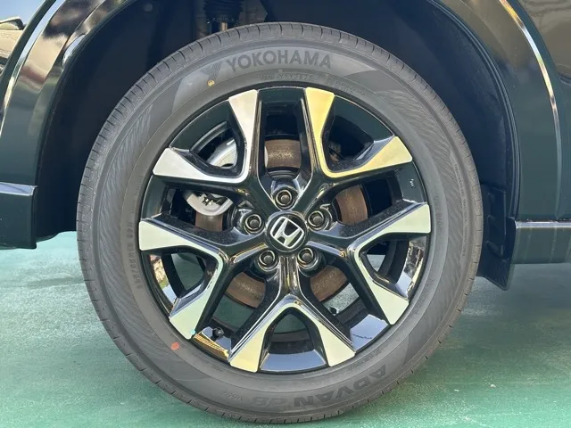 ZR-V(ホンダ)e：HEV Z登録済未使用車 11