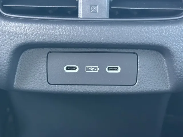 ZR-V(ホンダ)e：HEV Z登録済未使用車 7