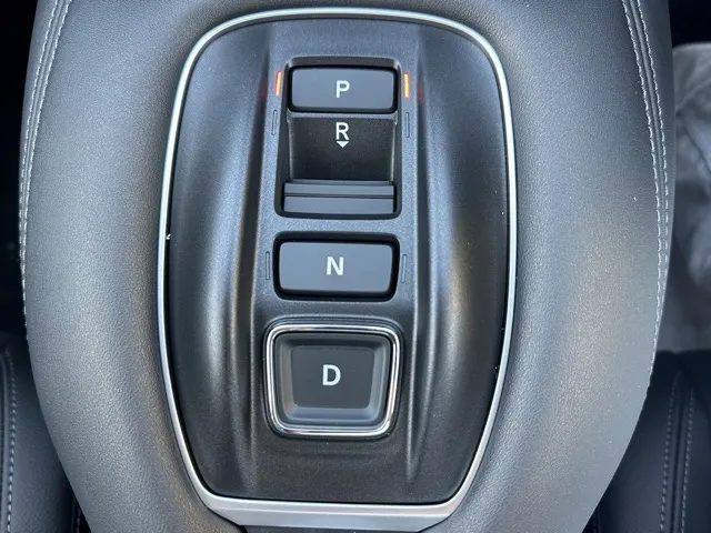 ZR-V(ホンダ)e：HEV Z登録済未使用車 23