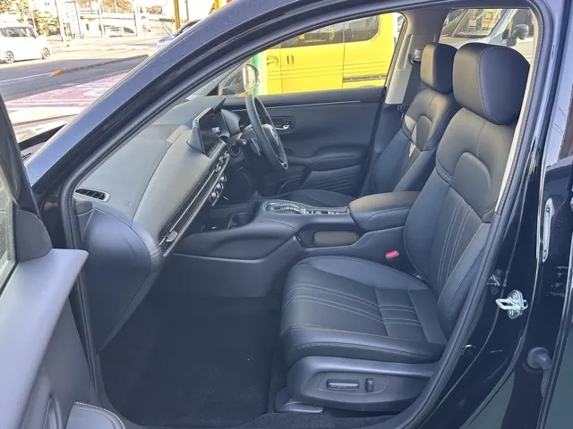 ZR-V(ホンダ)e：HEV Z登録済未使用車 3