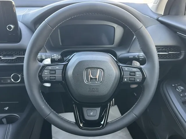 ZR-V(ホンダ)e：HEV Z登録済未使用車 6