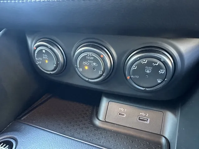 フェアレディZ(ニッサン)バージョンST 6MT中古車 16