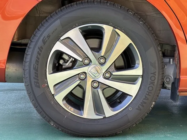 フリード(ホンダ)ハイブリッドG中古車 11