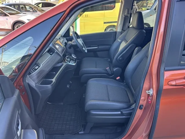 フリード(ホンダ)ハイブリッドG中古車 3