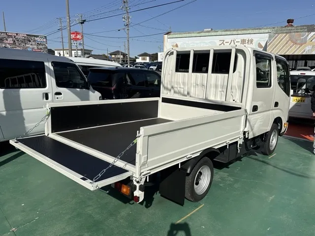 ダイナトラック(トヨタ)Ｗキャブ 1t AT届出済未使用車 13