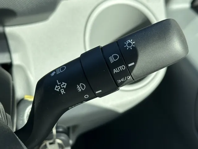 ダイナトラック(トヨタ)Ｗキャブ 1t AT届出済未使用車 20