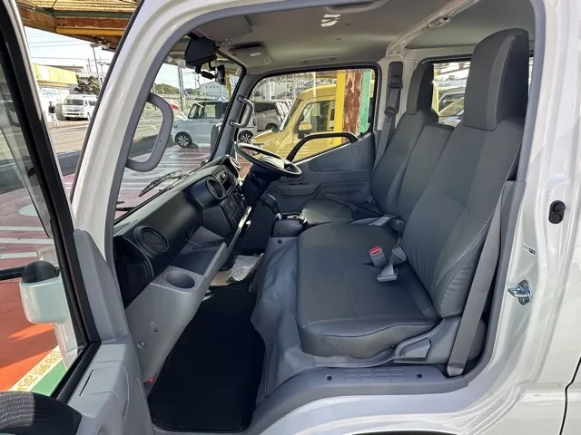 ダイナトラック(トヨタ)Ｗキャブ 1t AT届出済未使用車 3