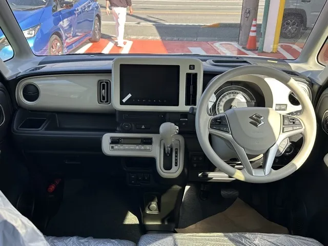 ワゴンRスマイル(スズキ)ハイブリッドX クリームコーデ 全方位ナビ届出済未使用車 5