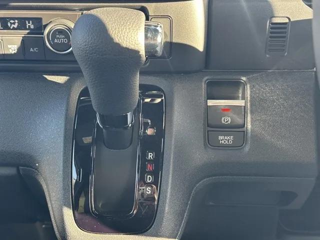 N-BOX(ホンダ)N-BOXカスタム コーディネートスタイル届出済未使用車 17