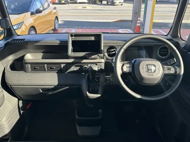 N-BOX(ホンダ)N-BOXカスタム コーディネートスタイル届出済未使用車 5