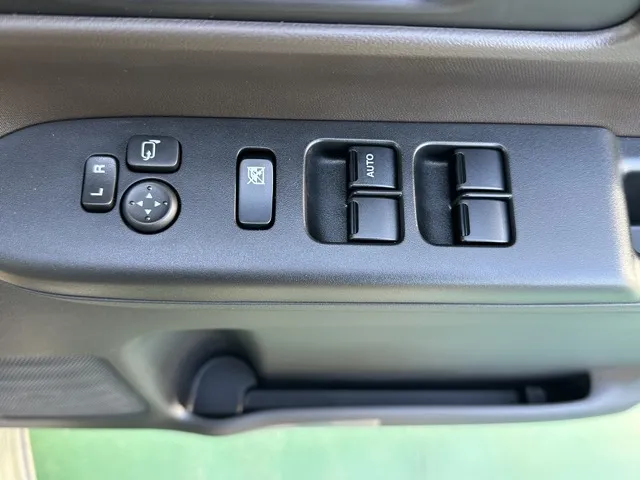 スペーシア(スズキ)ハイブリッドG 全方位ナビ届出済未使用車 12