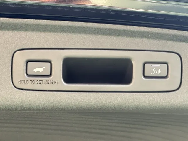 ZR-V(ホンダ)e：HEV Z登録済未使用車 9