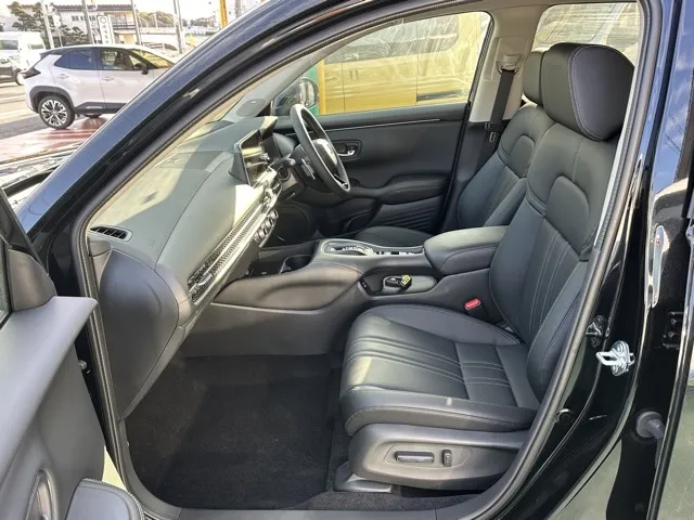 ZR-V(ホンダ)e：HEV Z登録済未使用車 3