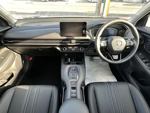 ZR-V(ホンダ)e：HEV Z登録済未使用車 5