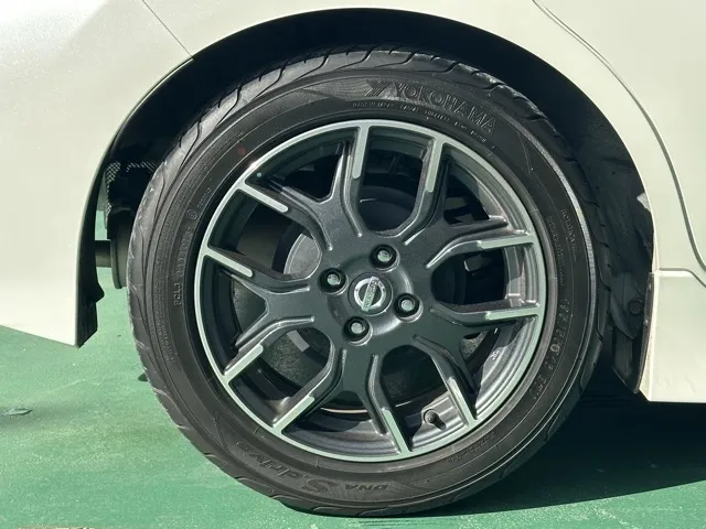 ノート(ニッサン)eパワー ニスモ中古車 10