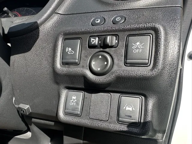 ノート(ニッサン)eパワー ニスモ中古車 13