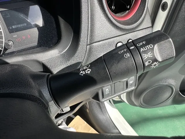 ノート(ニッサン)eパワー ニスモ中古車 14