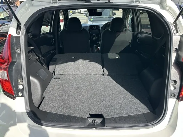 ノート(ニッサン)eパワー ニスモ中古車 8